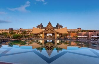 Descubre el Lujo y la Exclusividad: Por qué Elegir Lopesan Hoteles para tus Próximas Vacaciones